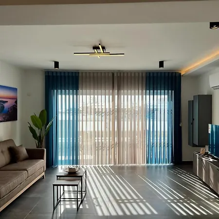 Luzzu Harbour Modern 2br In
